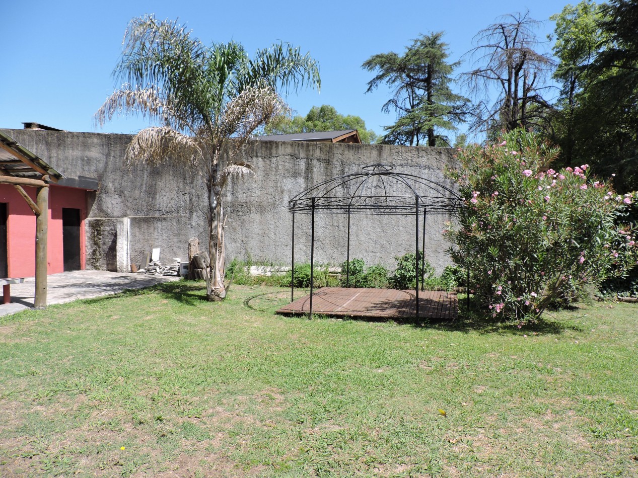 Casa Quinta a 200 metros de Ruta 3, Km 34.700