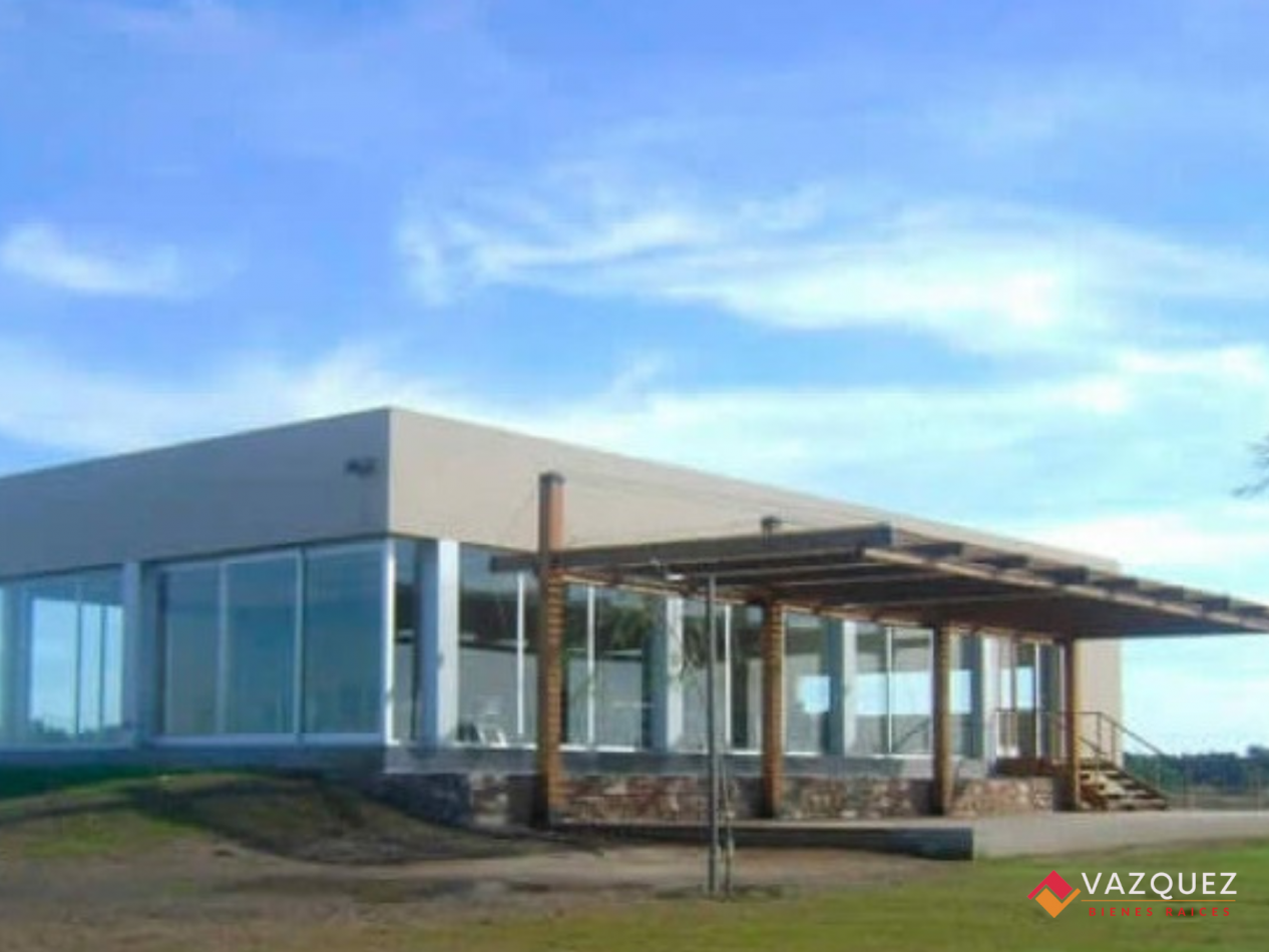 Lote a la Laguna Club Nautico El Cazal