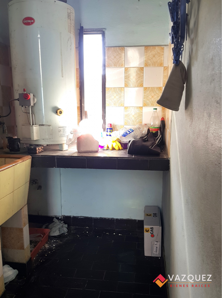 Dos Dptos 3 Ambientes mas Monoambiente en Block