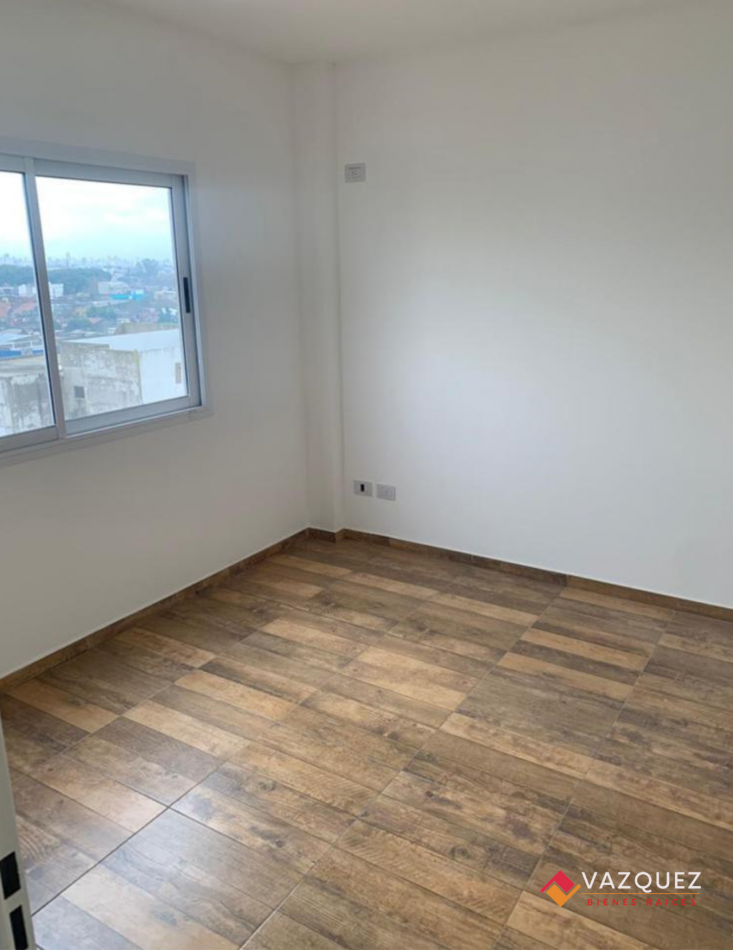 Departamento Tres Ambientes en Duplex con Cochera