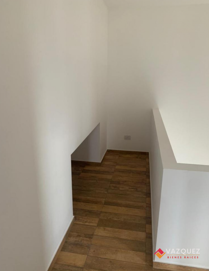 Departamento Tres Ambientes en Duplex con Cochera