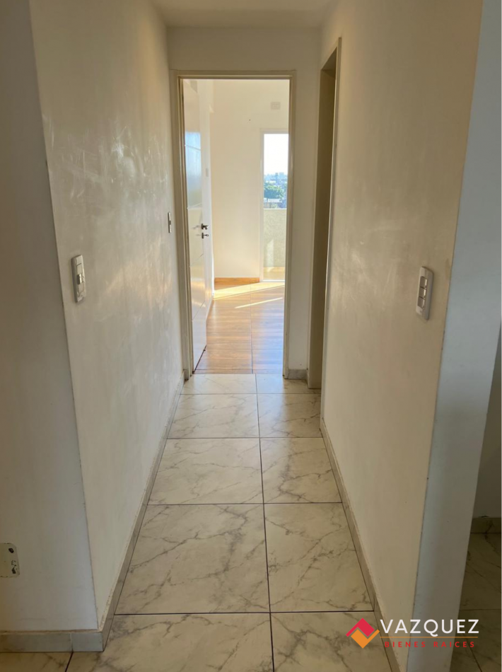 Departamento Dos Ambientes con Cochera