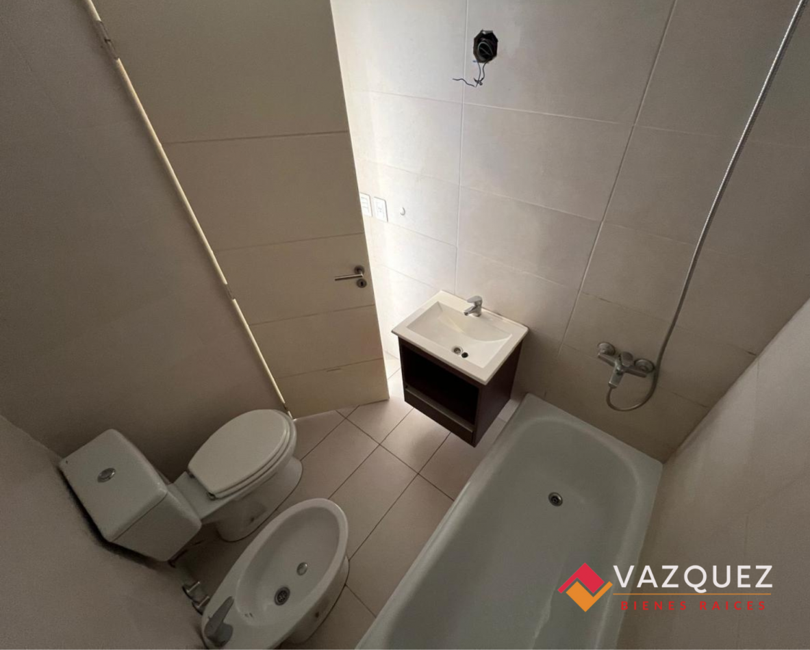 Departamento Dos Ambientes con Cochera