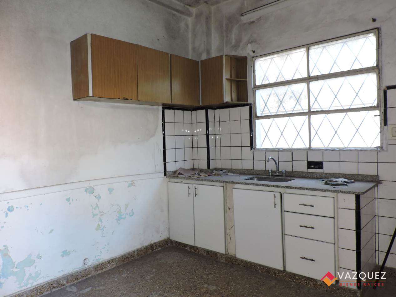 Casa + Departamento a Reciclar Ideal Dos Familias