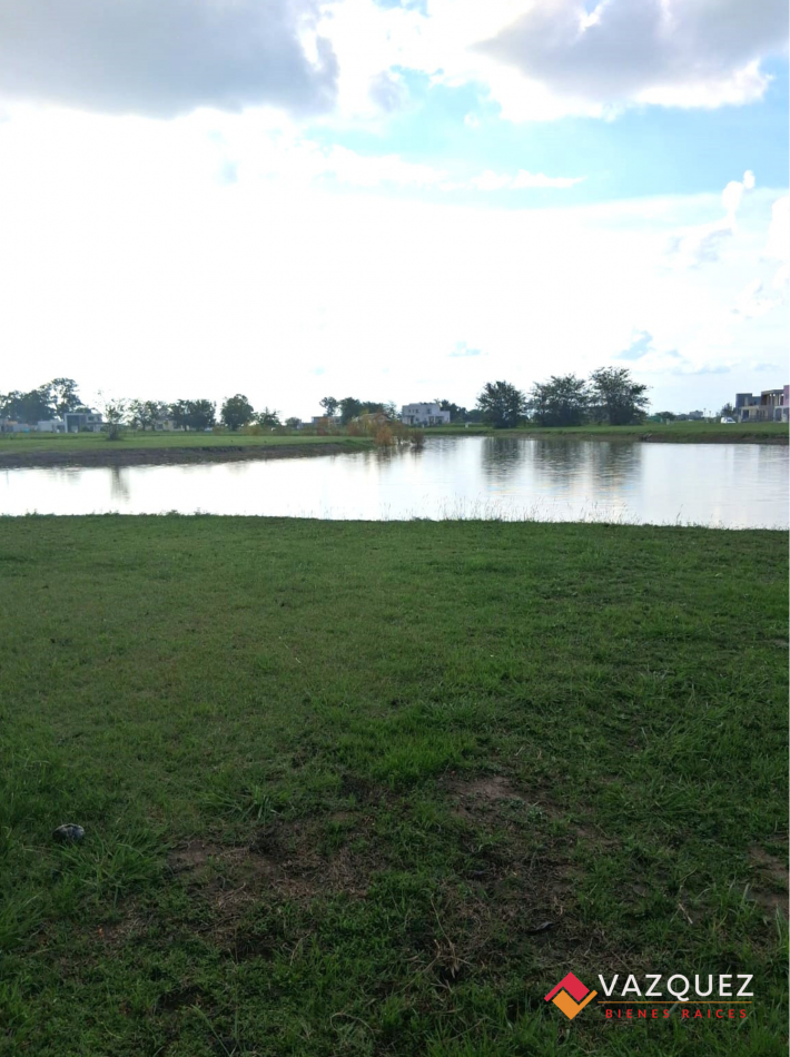 Lote a La Laguna en Barrio Santa Clara en  San Vicente