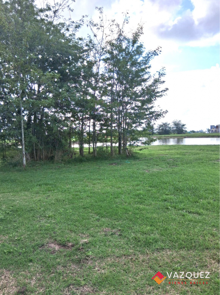 Lote a La Laguna en Barrio Santa Clara en  San Vicente