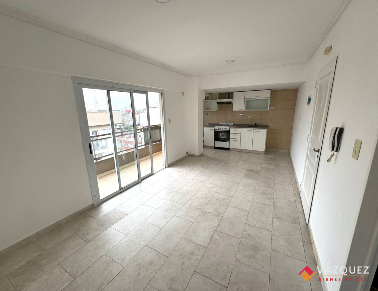 Centro de San Justo 2 Ambientes con Cochera